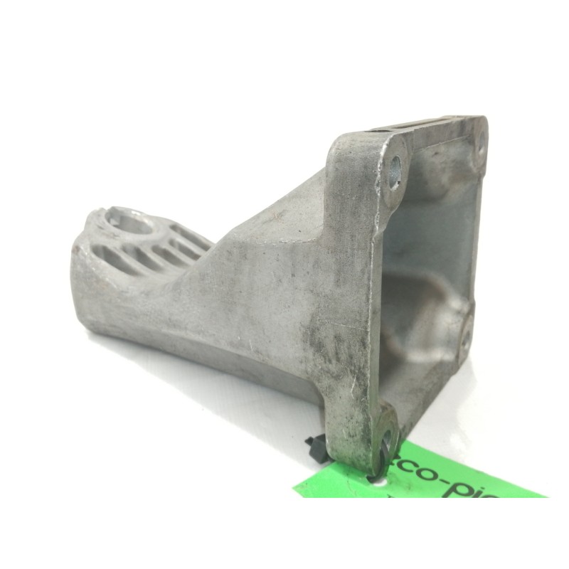 Recambio de soporte motor para ssangyong kyron 200 xdi limited referencia OEM IAM A6652231804  