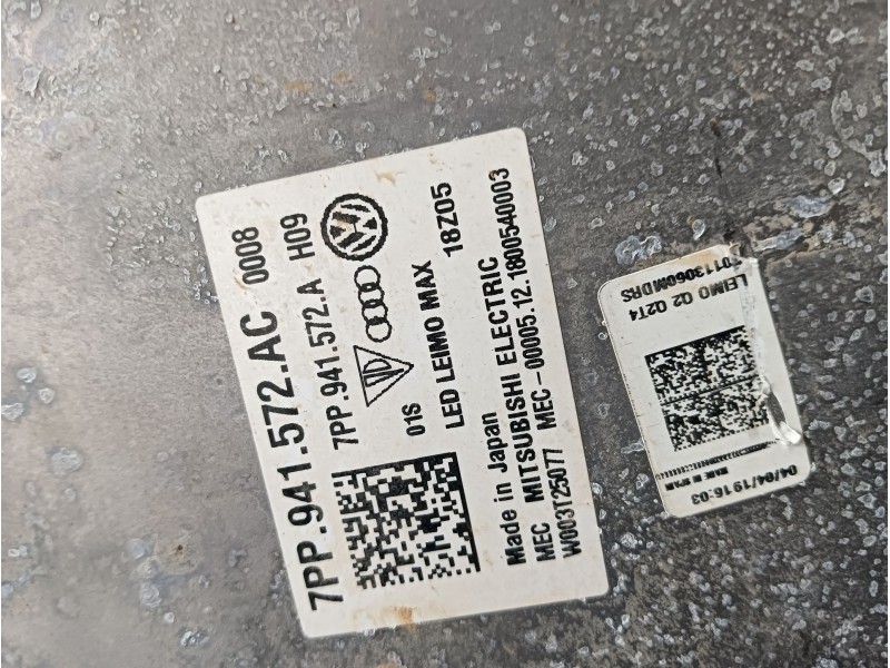 Recambio de faro derecho para audi q2 (gab, gag) 30 tdi referencia OEM IAM 81A941774D 81A941034 