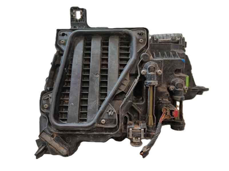 Recambio de faro derecho para audi q3 sportback (f3n) 35 tdi referencia OEM IAM 83A941774 83A941034 