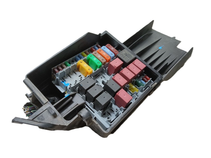 Recambio de caja reles / fusibles para fiat 500 (312_) 1.2 (312axa1a) referencia OEM IAM   