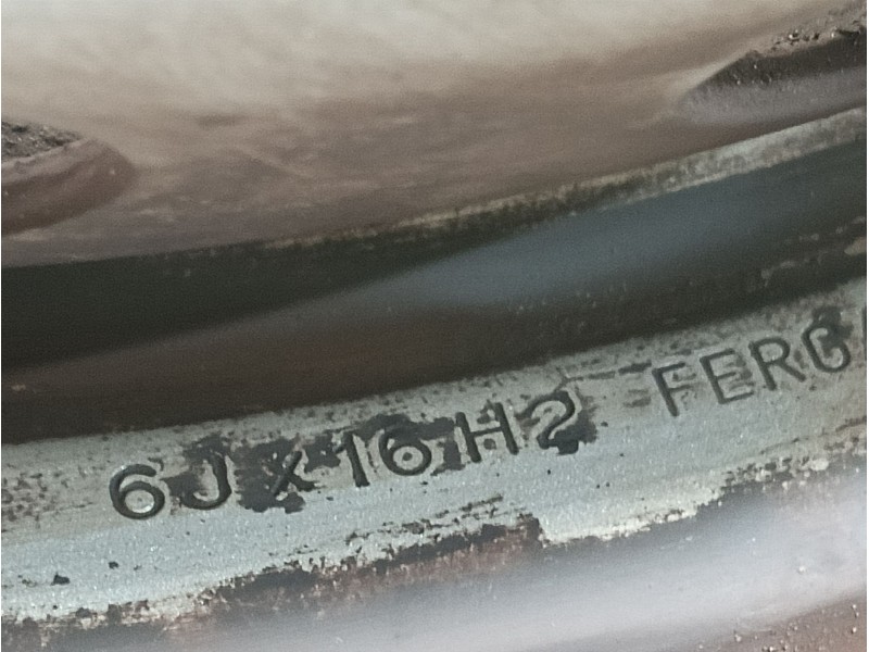 Recambio de llanta para renault trafic ii furgoneta (fl) 2.5 dci 145 (fl0j) referencia OEM IAM 1011084 ET50 6Jx16