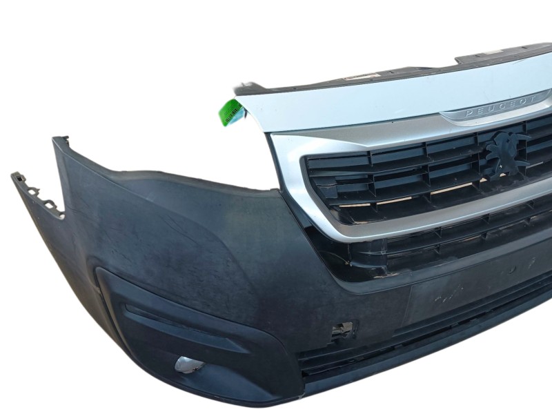 Recambio de paragolpes delantero para peugeot partner tepee 1.6 bluehdi 100 referencia OEM IAM  9810923277 