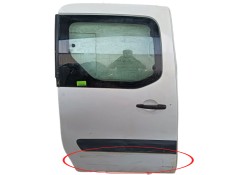 Recambio de puerta lateral corredera derecha para peugeot partner tepee 1.6 bluehdi 100 referencia OEM IAM   