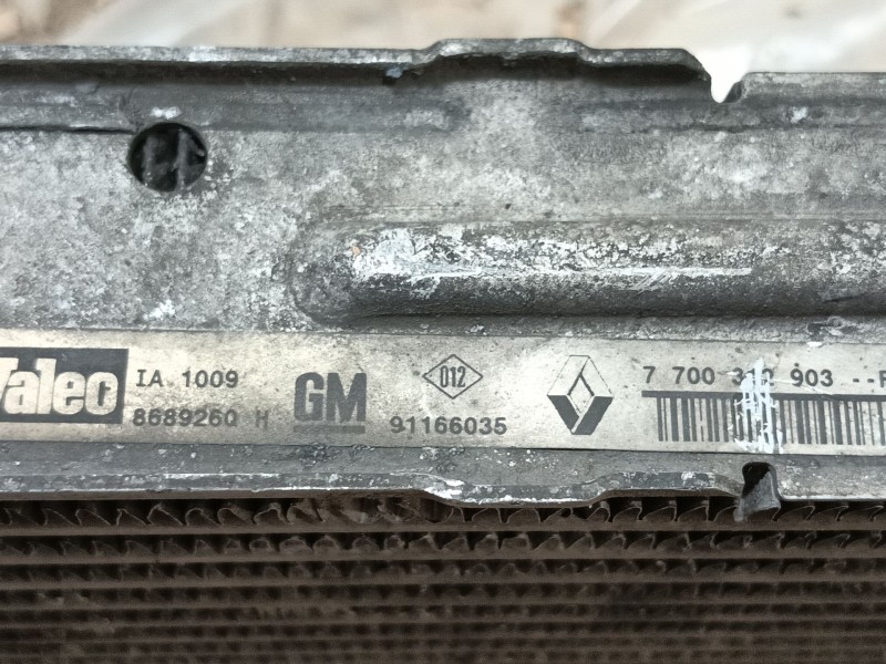 Recambio de intercooler para opel vivaro a furgoneta (x83) 1.9 di (f7) referencia OEM IAM 91166035 7700312903 