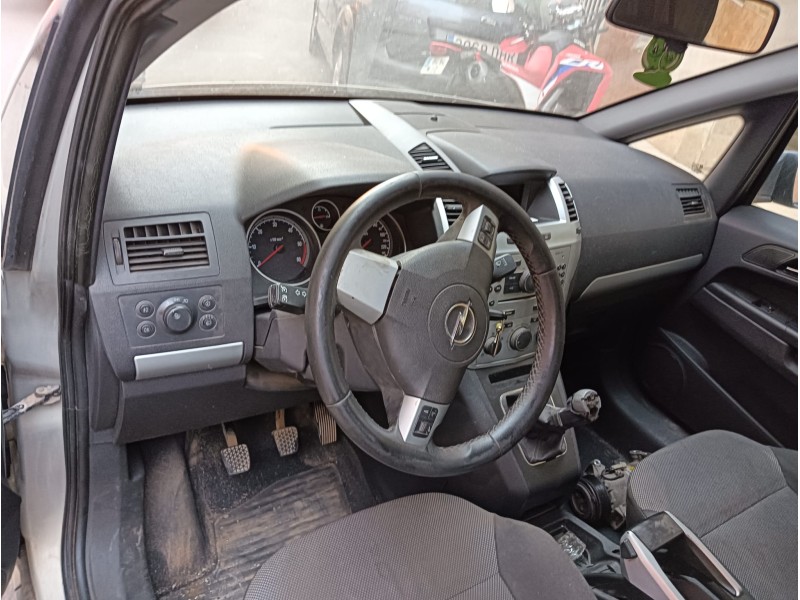 opel zafira / zafira family b (a05) del año 2009