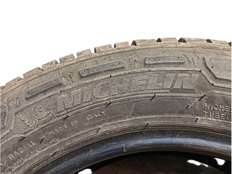 Recambio de neumatico para » otros... modelos referencia OEM IAM 215/60 R16C 103/101T 2 MICHELIN