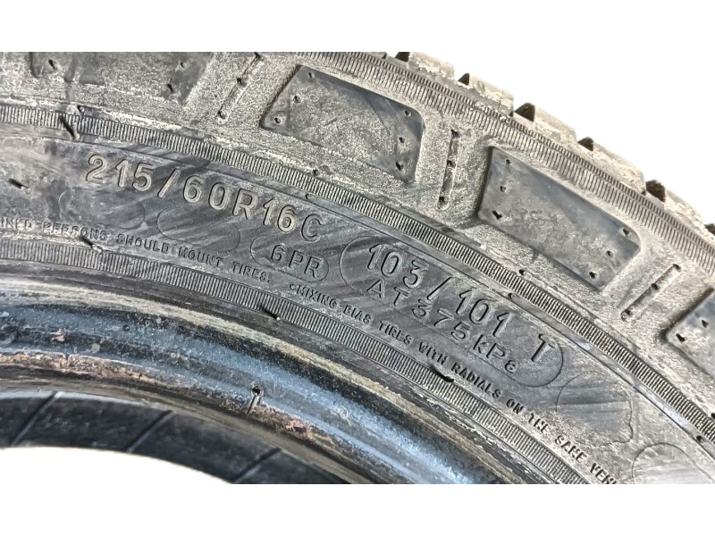 Recambio de neumatico para » otros... modelos referencia OEM IAM 215/60 R16C 103/101T 2 MICHELIN