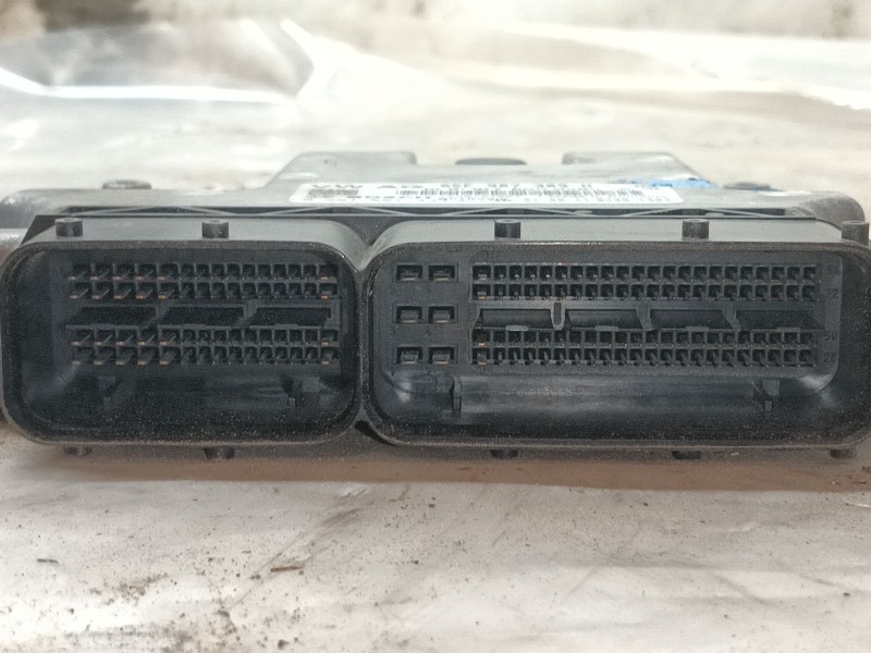 Recambio de centralita motor uce para volkswagen touran (5t1) 1.5 tsi referencia OEM IAM   