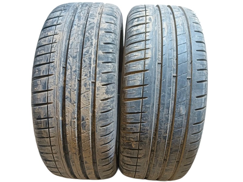 Recambio de neumatico para ford fiesta vi (cb1, ccn) 1.25 referencia OEM IAM 195/50 R15 82V 2 MICHELIN