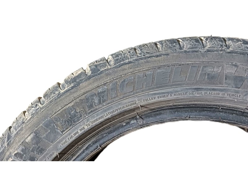 Recambio de neumatico para ford fiesta vi (cb1, ccn) 1.25 referencia OEM IAM 195/50 R15 82V 2 MICHELIN