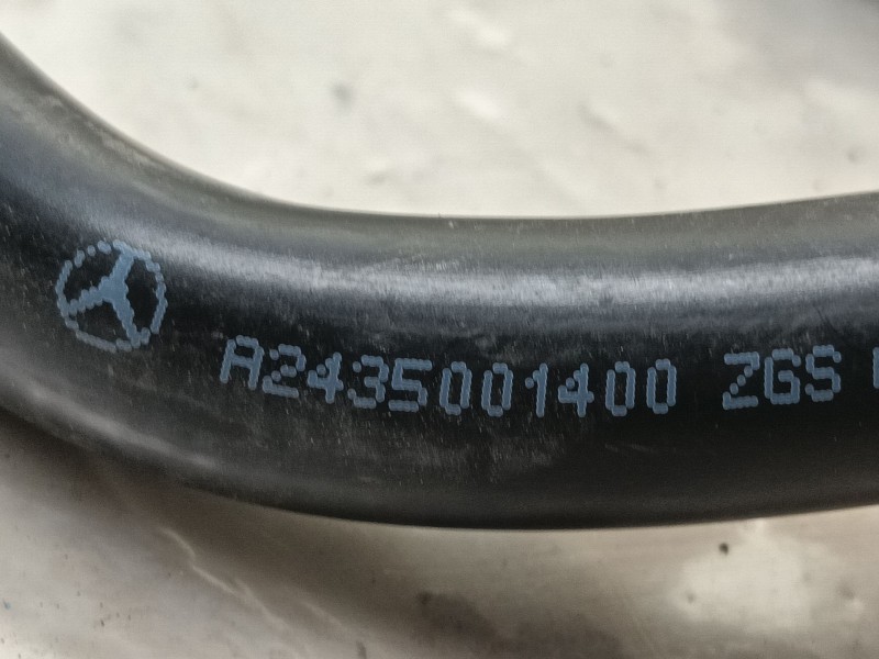 Recambio de tubo para mercedes-benz eqa (h243) eqa 250+ (243.702) referencia OEM IAM A2435000400 A2435005200 