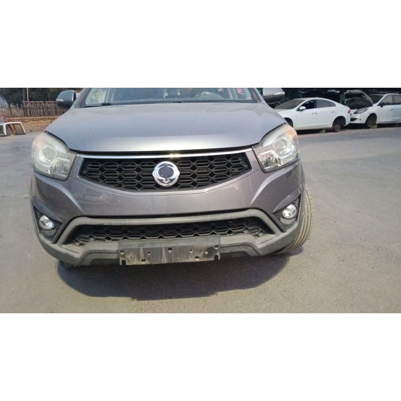 Recambio de paragolpes delantero para ssangyong korando (ck) 2.0 e-xdi referencia OEM IAM 7871134000  
