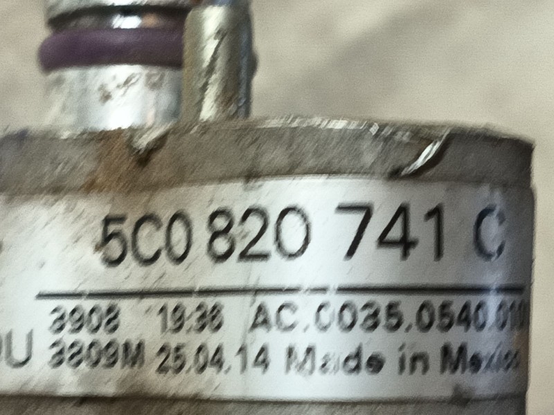 Recambio de tubos aire acondicionado para volkswagen jetta iv (162, 163, av3, av2) 1.6 tdi referencia OEM IAM 5C0820721C  