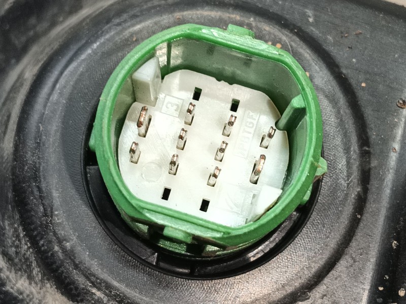 Recambio de faro izquierdo para fiat ducato furgoneta (250_) 140 multijet 2,2 d referencia OEM IAM 46862295 004686225950 