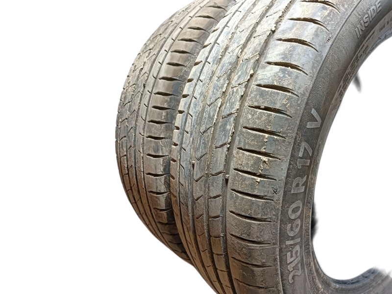Recambio de neumatico para » otros... modelos referencia OEM IAM 215/60 R17 96V 2 CONTINENTAL