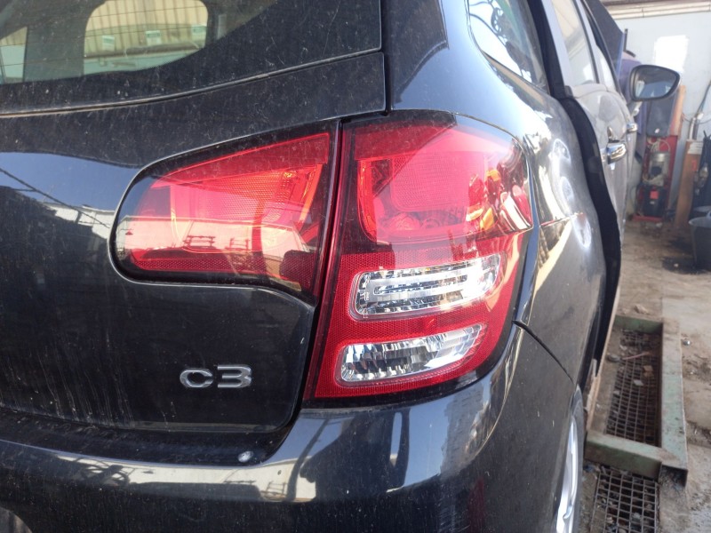 Recambio de piloto trasero derecho para citroën c3 ii (sc_) 1.4 vti 95 referencia OEM IAM   