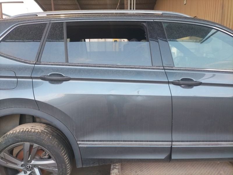 Recambio de puerta trasera derecha para volkswagen tiguan allspace (bw2, bj2) 2.0 tdi 4motion referencia OEM IAM   