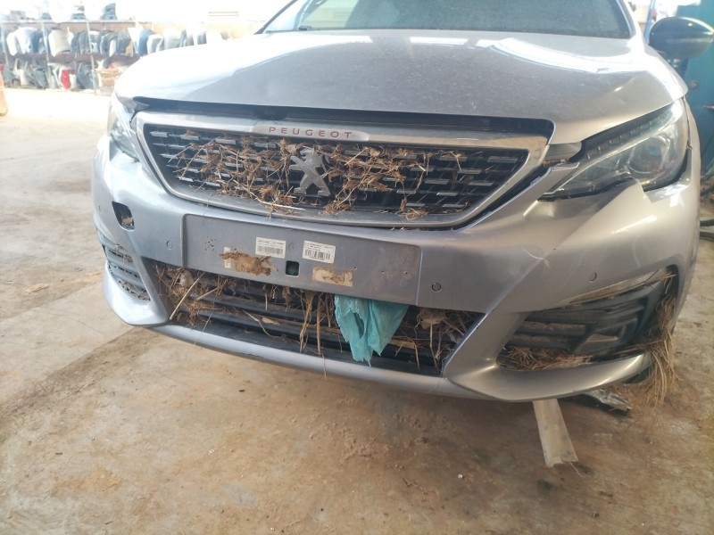 Recambio de paragolpes delantero para peugeot 308 ii (lb_, lp_, lw_, lh_, l3_) 1.2 thp 130 referencia OEM IAM 1627679180  
