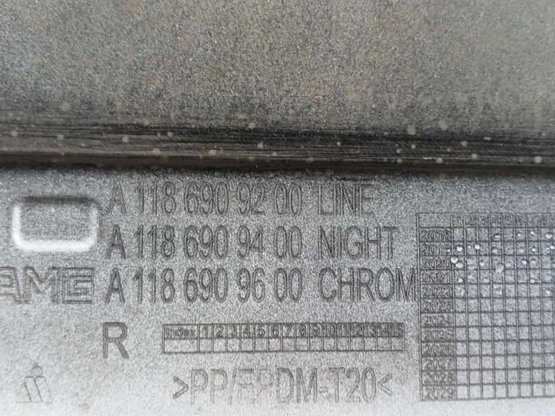 Recambio de estribos laterales para mercedes-benz cla (c118) cla 180 (118.384) referencia OEM IAM   