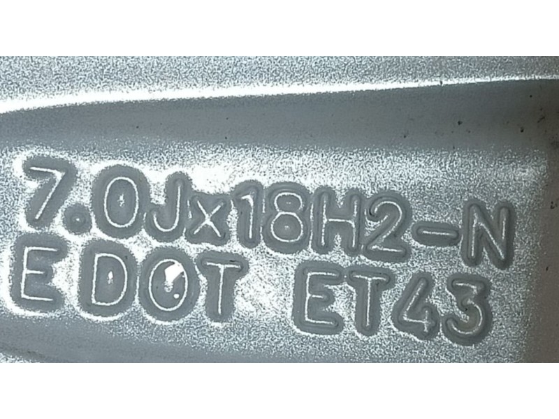 Recambio de llanta para audi q3 sportback (f3n) 35 tdi quattro referencia OEM IAM 83A601025G ET43 7.0Jx18
