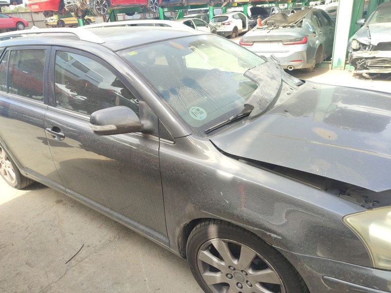 toyota avensis station wagon (_t25_) del año 2008