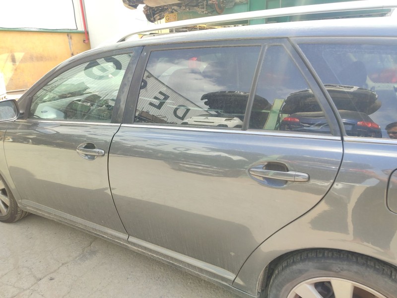 toyota avensis station wagon (_t25_) del año 2008