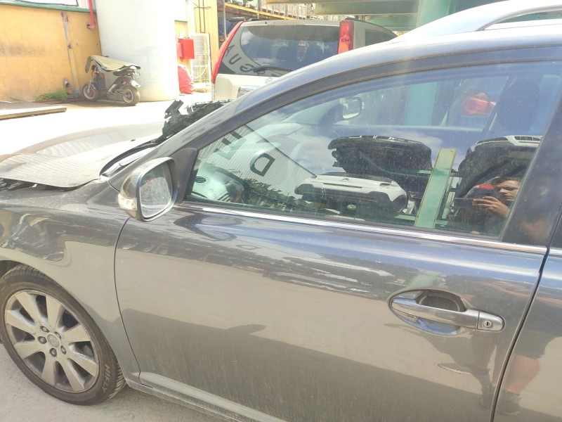 toyota avensis station wagon (_t25_) del año 2008