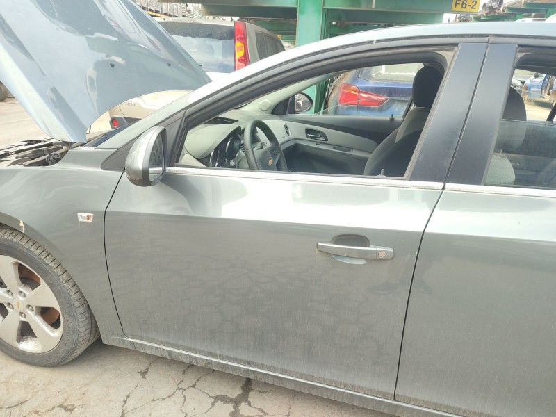 Recambio de puerta delantera izquierda para chevrolet cruze (j300) 2.0 cdi referencia OEM IAM   
