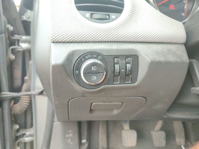 Recambio de mando luces para chevrolet cruze (j300) 2.0 cdi referencia OEM IAM   