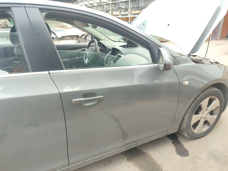 Recambio de puerta delantera derecha para chevrolet cruze (j300) 2.0 cdi referencia OEM IAM   