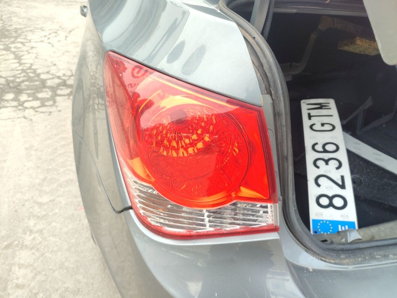 Recambio de piloto trasero izquierdo para chevrolet cruze (j300) 2.0 cdi referencia OEM IAM   