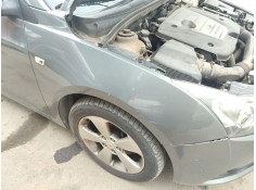 Recambio de aleta delantera derecha para chevrolet cruze (j300) 2.0 cdi referencia OEM IAM   