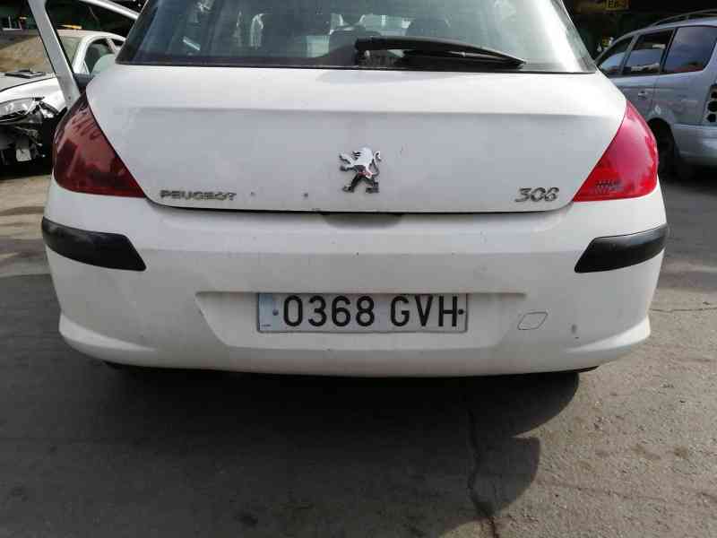 Recambio de paragolpes trasero para peugeot 308 confort referencia OEM IAM 9680442277 PARA REPARAR 