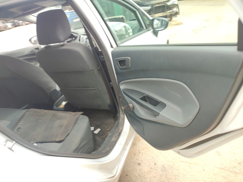 ford fiesta vi (cb1, ccn) del año 2010