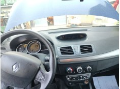 Recambio de salpicadero para renault megane iii hatchback (bz0/1_, b3_) 1.5 dci (bz0c) referencia OEM IAM   