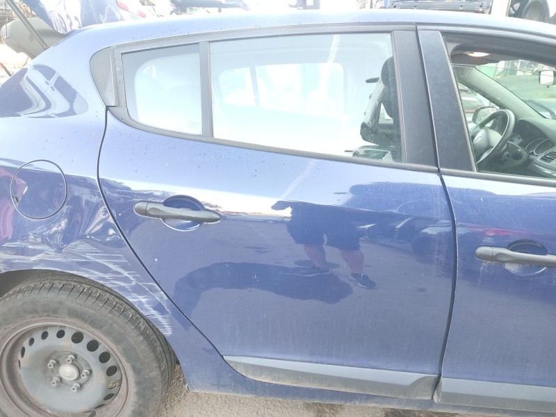 Recambio de puerta trasera derecha para renault megane iii hatchback (bz0/1_, b3_) 1.5 dci (bz0c) referencia OEM IAM   