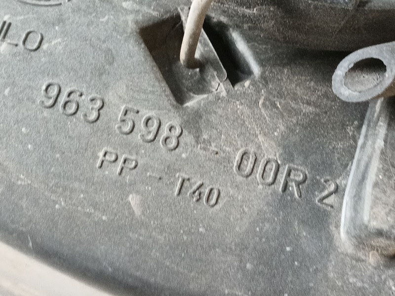 Recambio de faro derecho para volkswagen bora i (1j2) 1.9 tdi referencia OEM IAM   