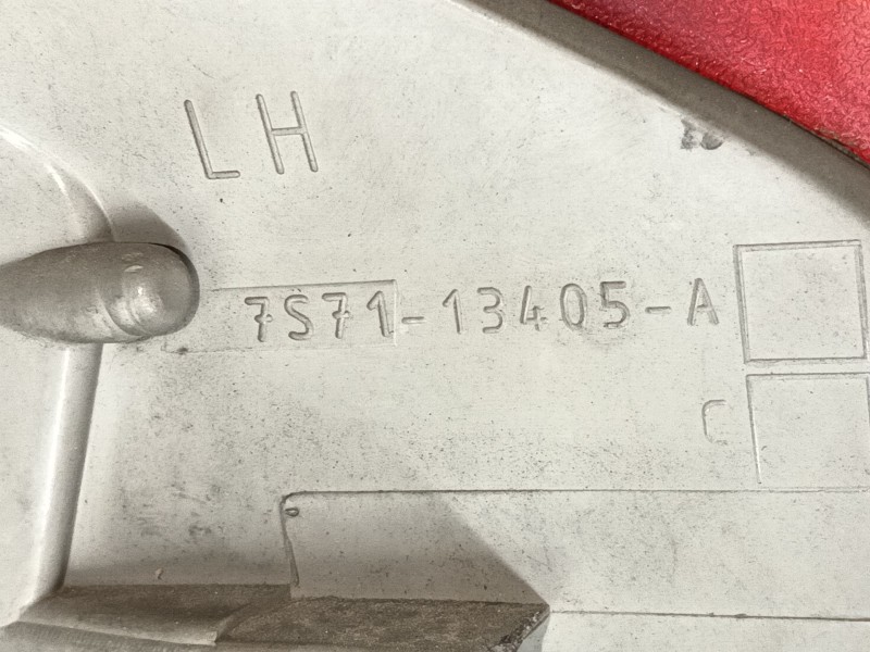 Recambio de piloto trasero izquierdo para ford mondeo iv sedán (ba7) 2.0 tdci referencia OEM IAM 1523733 7S7113405A 