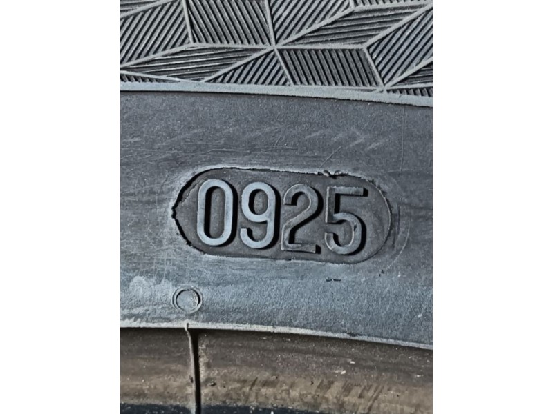 Recambio de neumatico para » otros... modelos referencia OEM IAM 215/60 R17 96H 2 CONTINENTAL