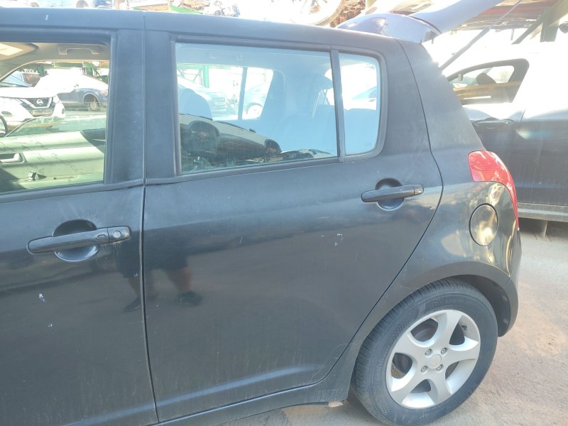 Recambio de puerta trasera izquierda para suzuki swift iii (mz, ez) 1.5 (rs 415) referencia OEM IAM   