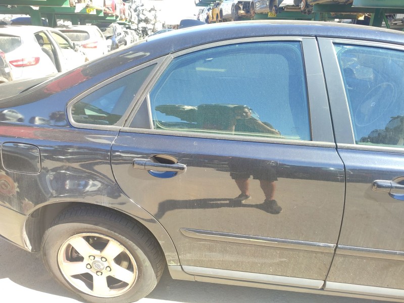 Recambio de puerta trasera derecha para volvo s40 ii (544) 1.6 d referencia OEM IAM   