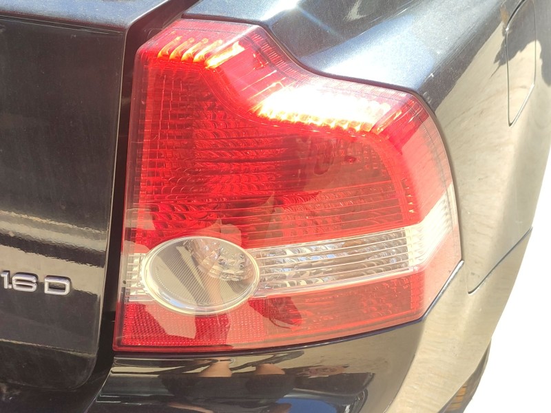 Recambio de piloto trasero derecho para volvo s40 ii (544) 1.6 d referencia OEM IAM   