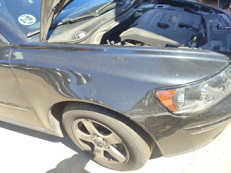 Recambio de aleta delantera derecha para volvo s40 ii (544) 1.6 d referencia OEM IAM   