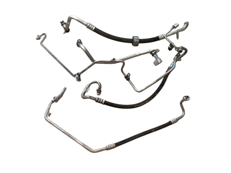 Recambio de tubos aire acondicionado para dacia sandero ii 1.5 dci referencia OEM IAM 924906965R  