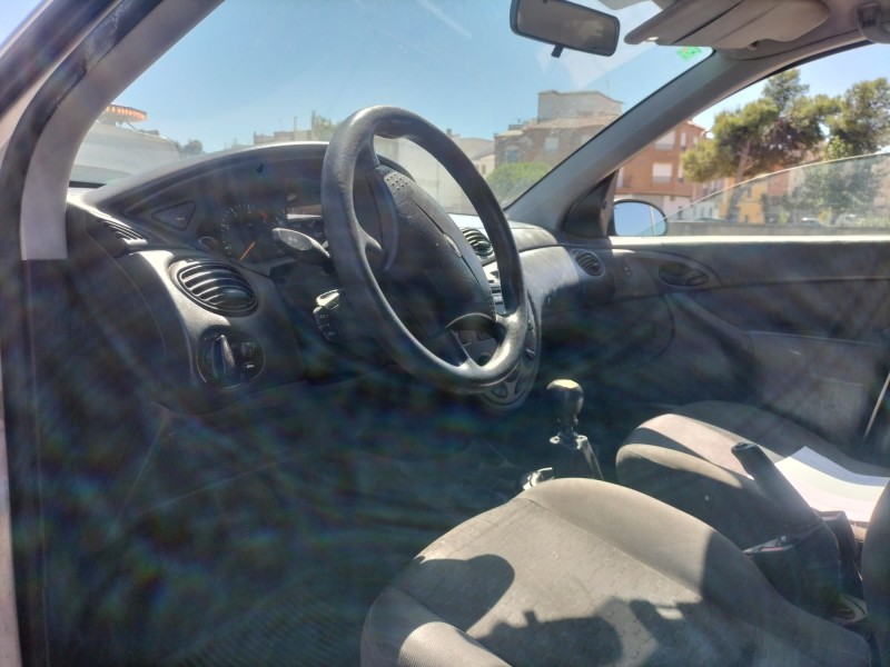 ford focus i turnier (dnw) del año 2002