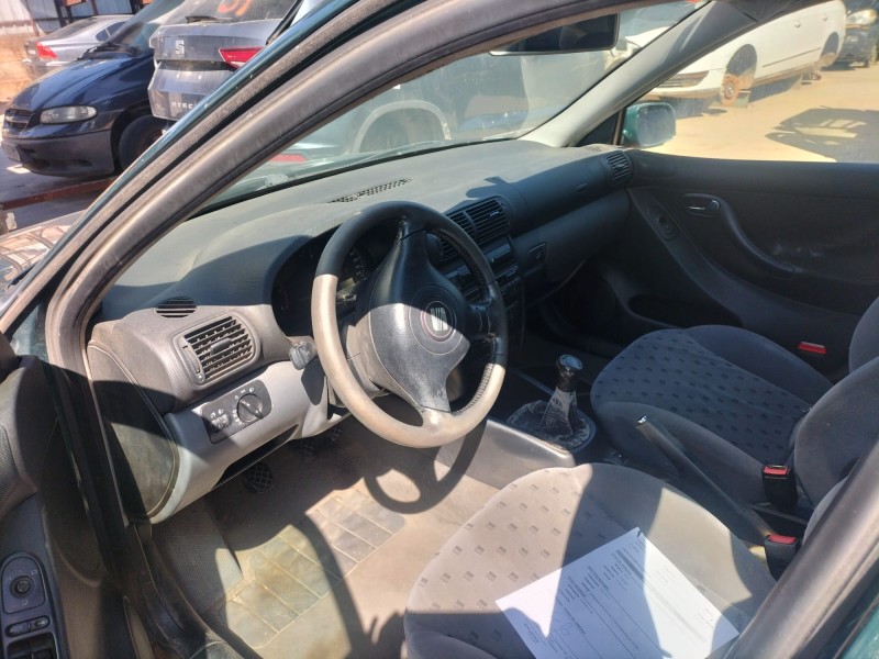 seat toledo ii (1m2) del año 2000