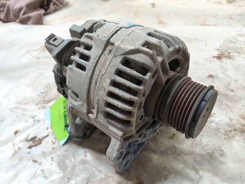 Recambio de alternador para seat ibiza iii (6l1) 1.4 tdi referencia OEM IAM   