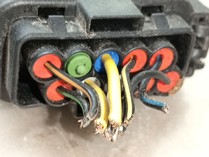 Recambio de cerradura puerta delantera izquierda para ford focus ii (da_, hcp, dp) 1.8 tdci referencia OEM IAM 4896707 3M5AR2181