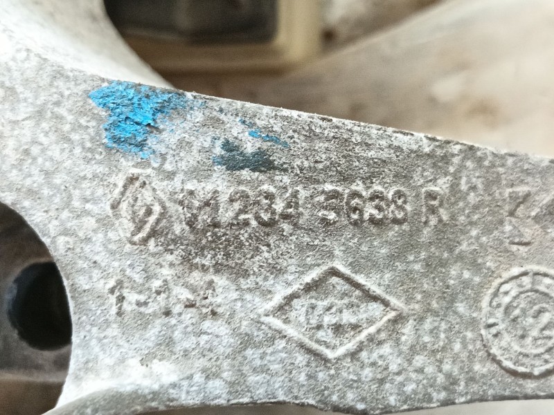 Recambio de soporte motor derecho para dacia sandero ii 1.5 dci referencia OEM IAM 113758078R 112845638R 