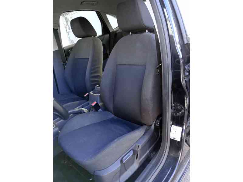Recambio de asiento delantero izquierdo para ford focus berlina (cap) ghia referencia OEM IAM 1330292  